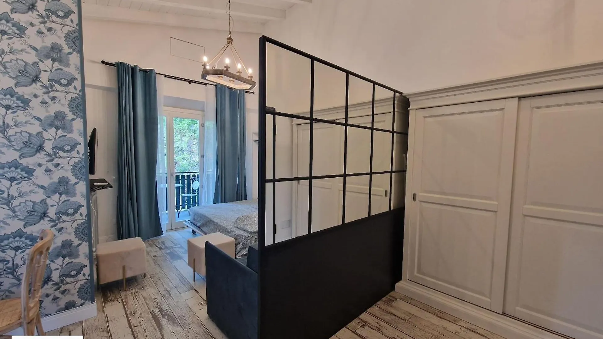 Mirko Apartment With Free Parking By Florence Sweet Homes Italy